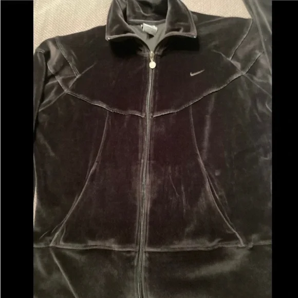 Nike velour jacket - Picture 7 of 7